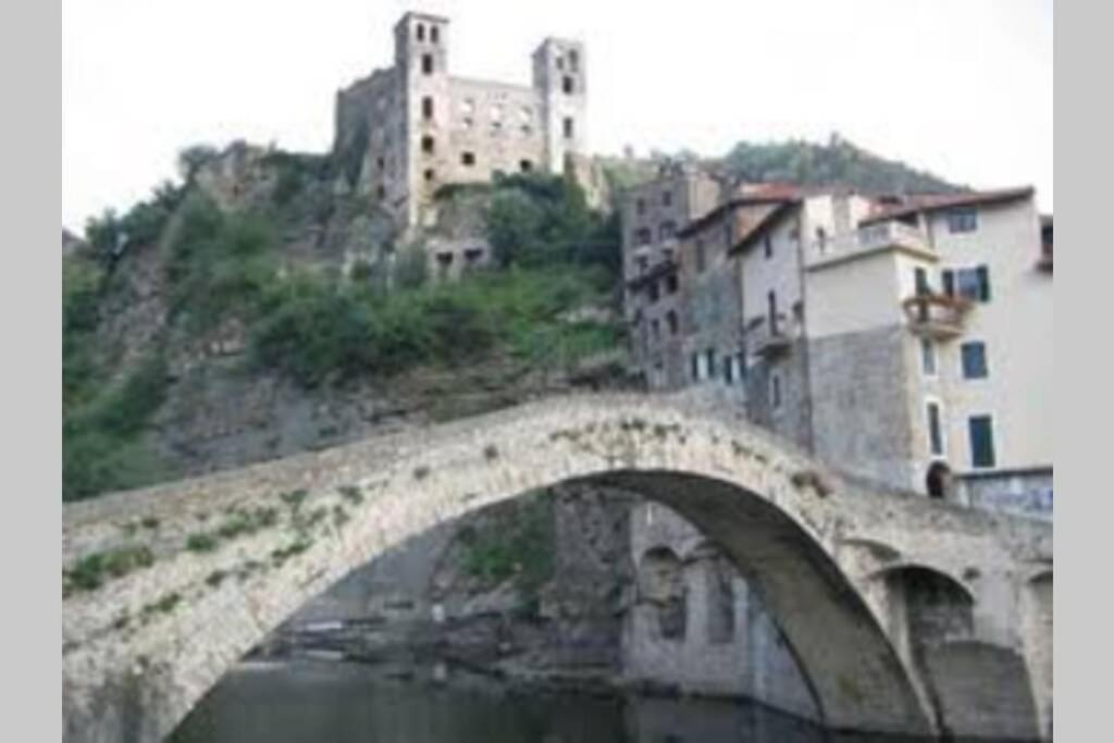 Alloggio Per Vacanze A Isolabona Exterior foto